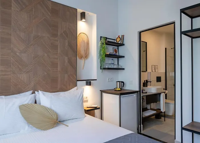 The Easy Terrace Hotell *